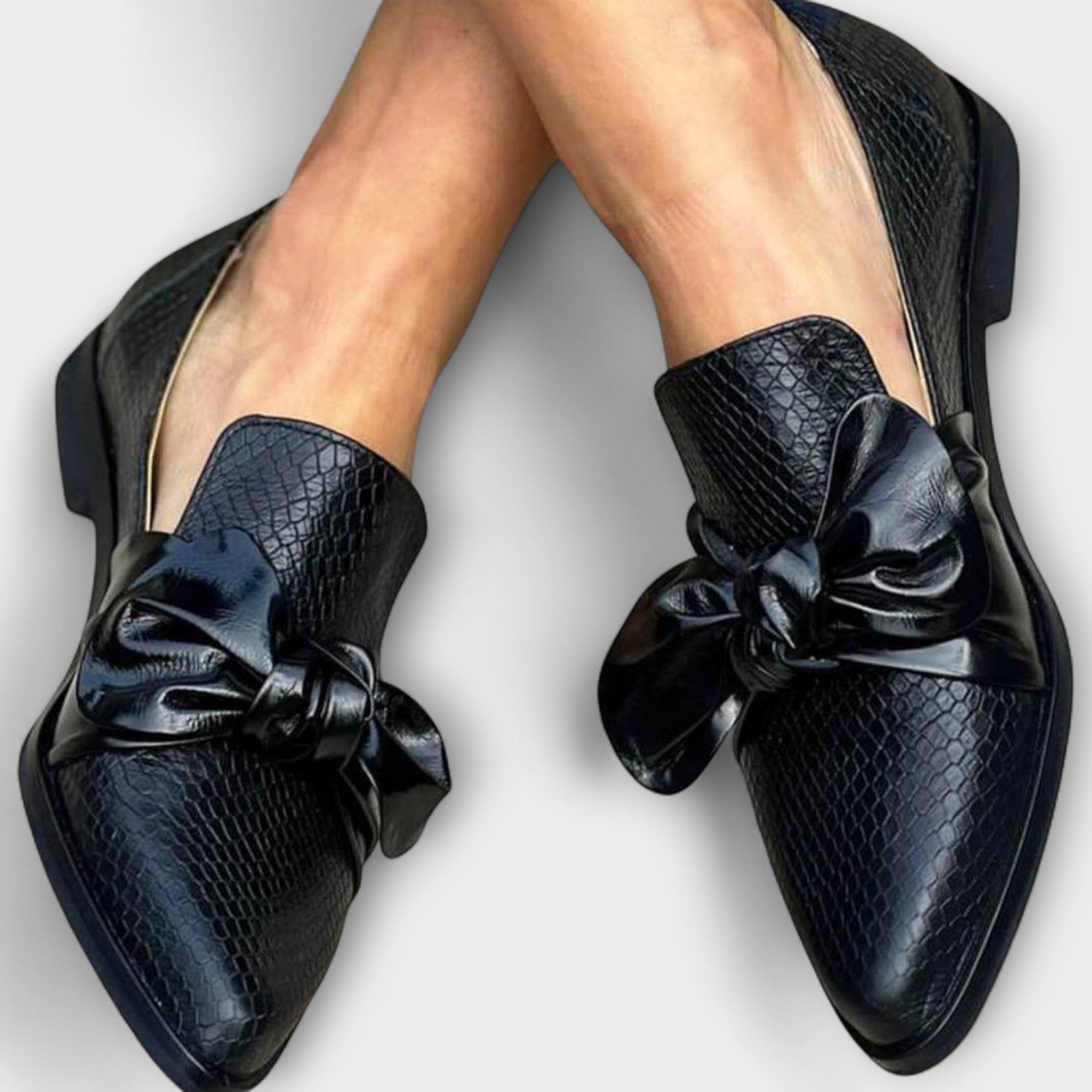 Claudia | Elegant bow loafers